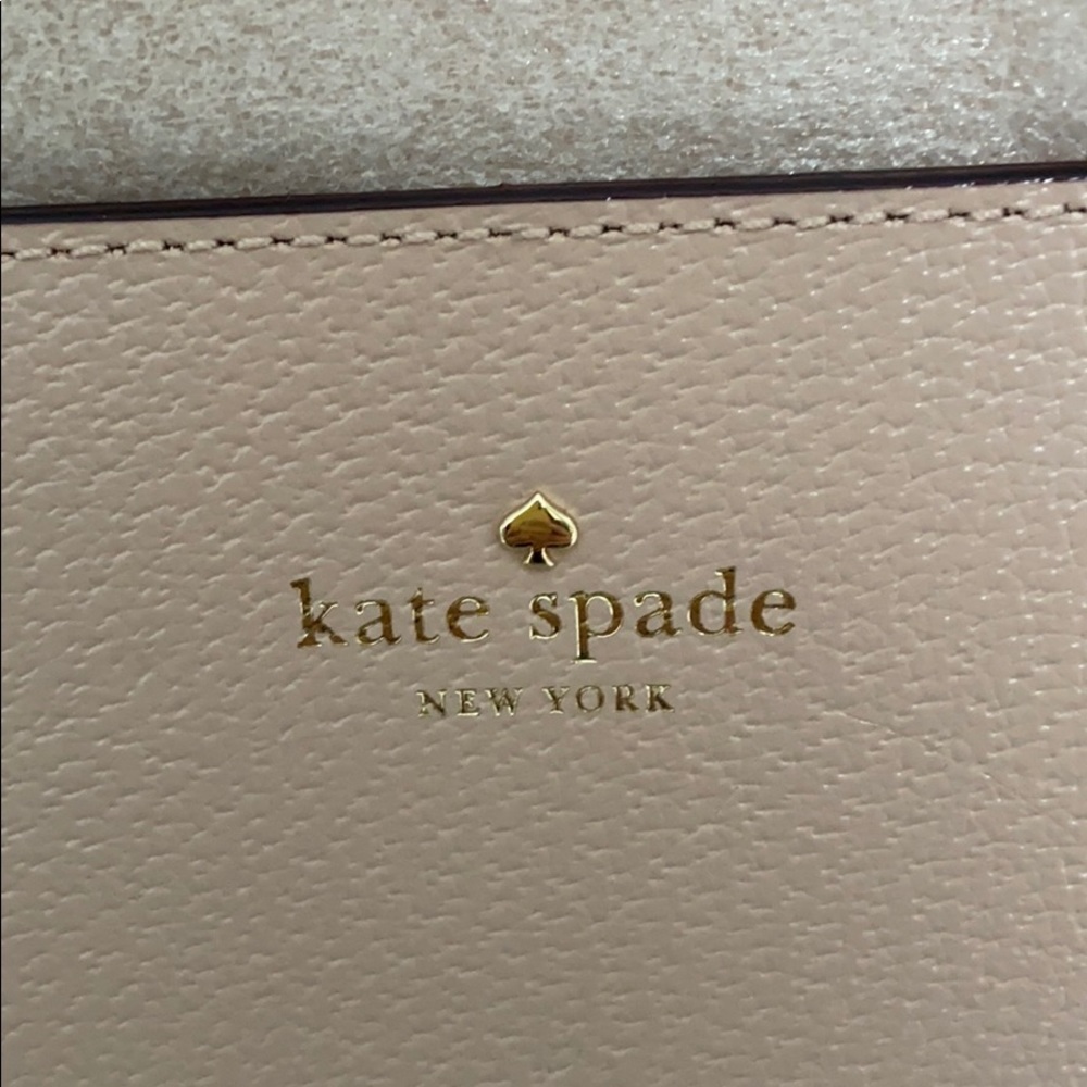 NWT Kate spade Newyork leather tote - Picture 2 of 9